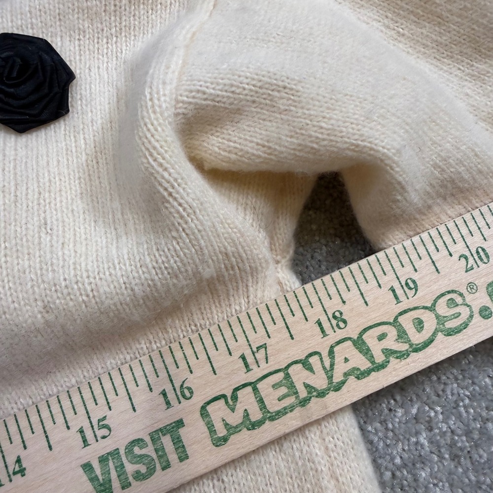 Vintage Angora Lambswool Satin Rosette Sweater Cream Distressed‎ Medium Holes - Picture 10 of 12